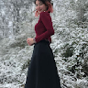 Meet your Posher, Olivia